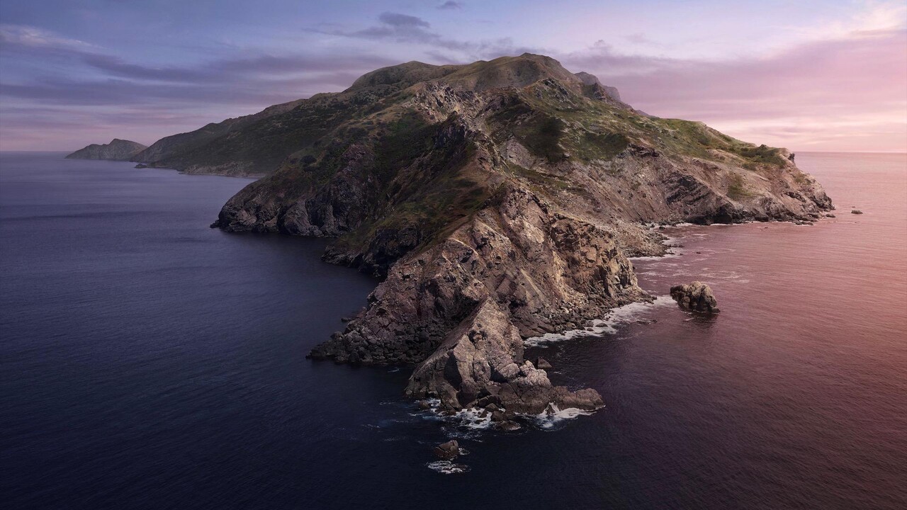 macOS Catalina 10.5, Apple default set stock image